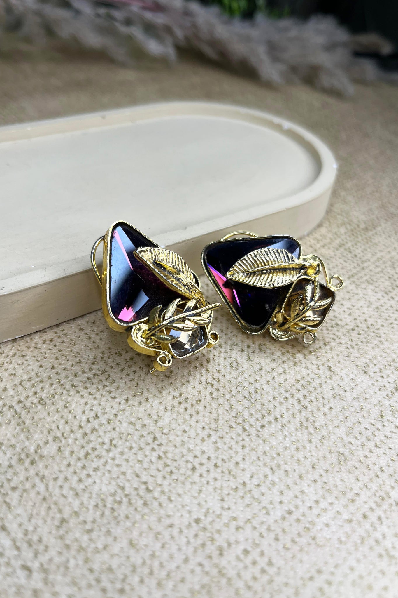 Shahi Rang Studs