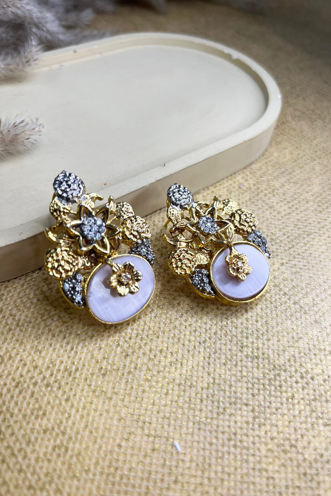Blinging Beuty Earrings