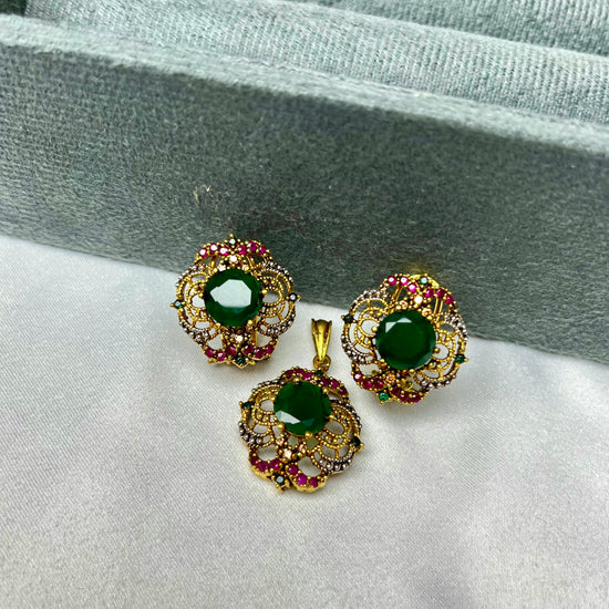 Crystal Meadow Pendant Set