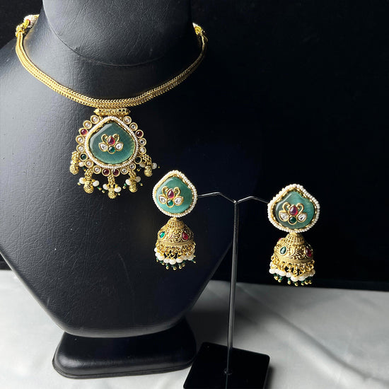 Aarvi Choker Set