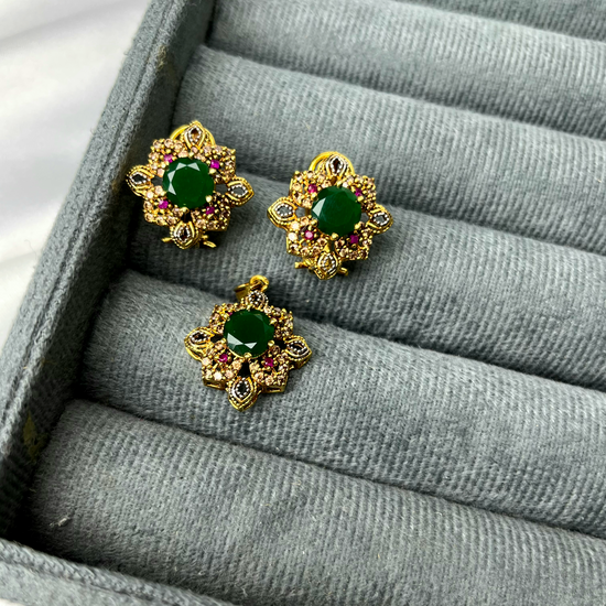 Jade Blossom Pendant Set