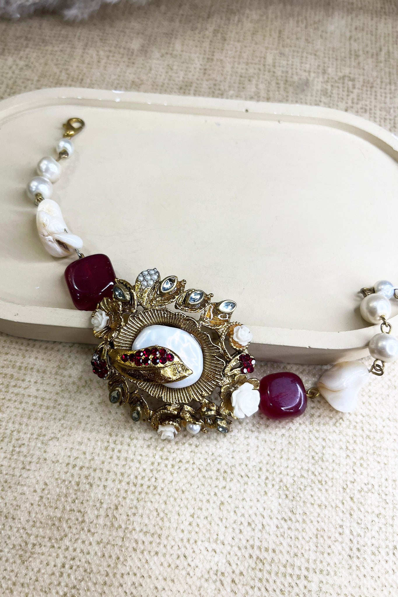 Noor-e-Nigar Bracelet