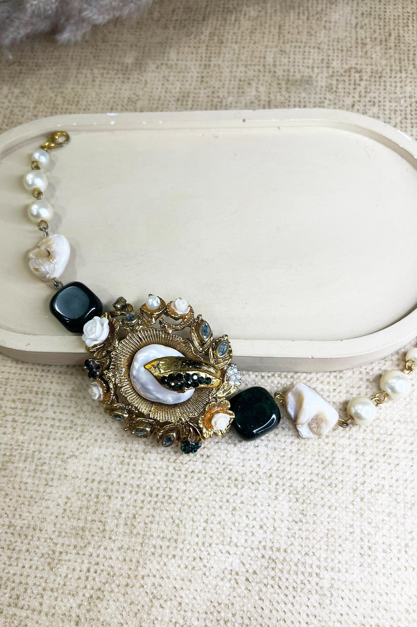 Noor-e-Nigar Bracelet
