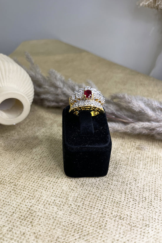 Royal Sparkle Ring
