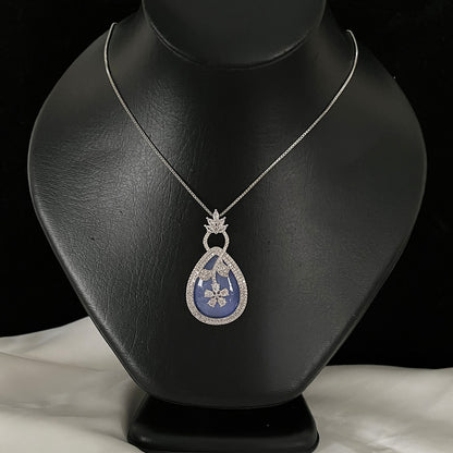 Flora Teardrop Necklace Set