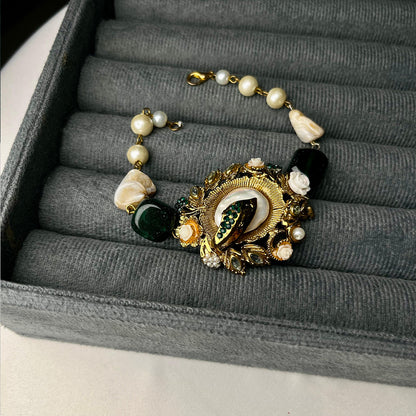 Noor-e-Nigar Bracelet
