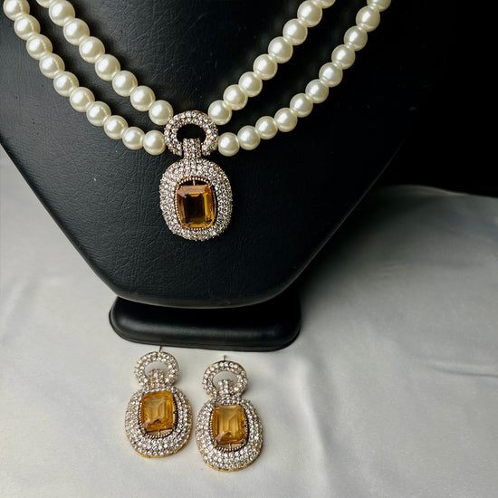 Pearl Grace Necklace Set