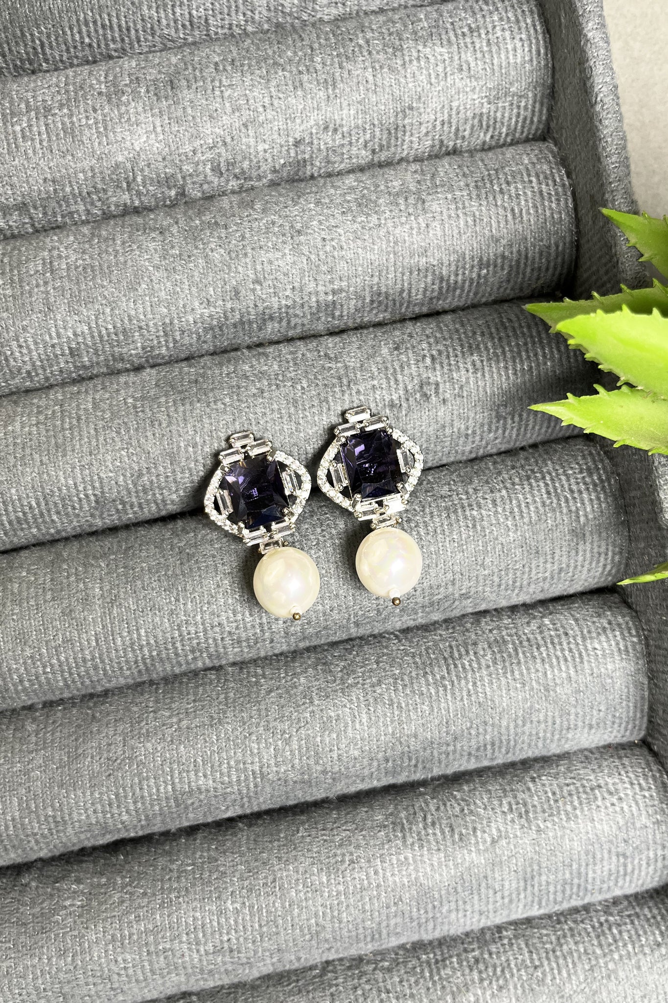 Pearl Power Studs
