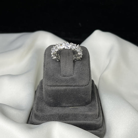 Elara Band Ring