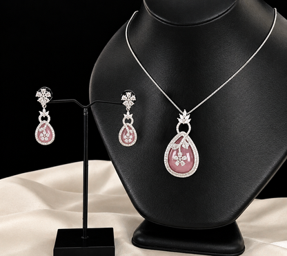 Flora Teardrop Necklace Set