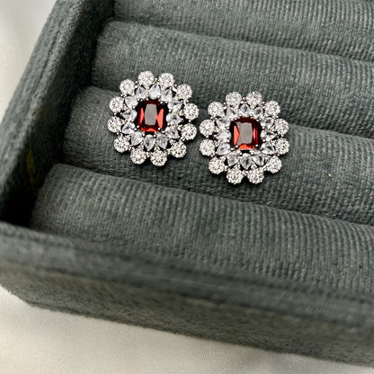 Cluster Bloom Studs